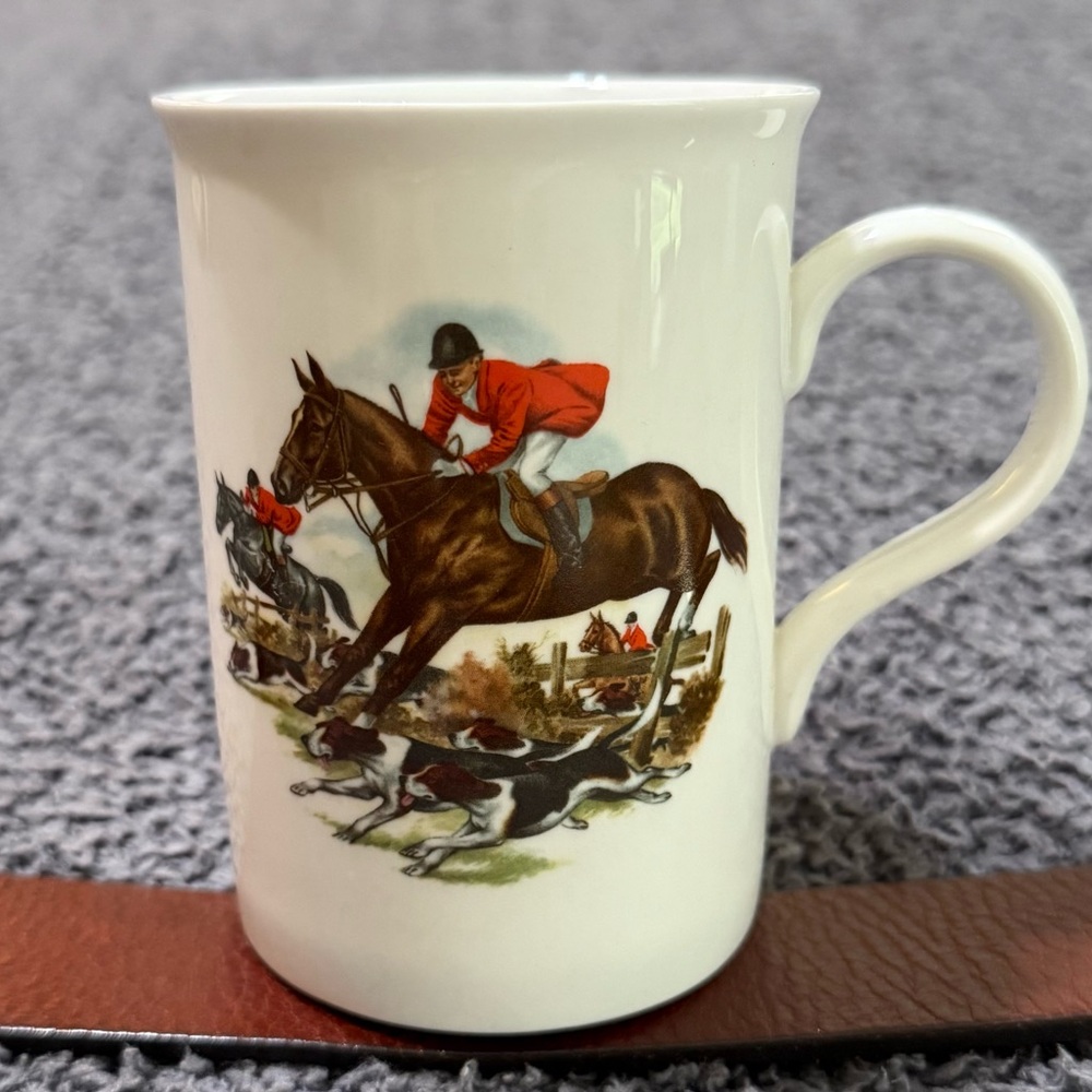 🔥1980s Vintage Royal Tara “Tara Hall” Fox Hunt Fine Bone China Mug – Ireland VTG